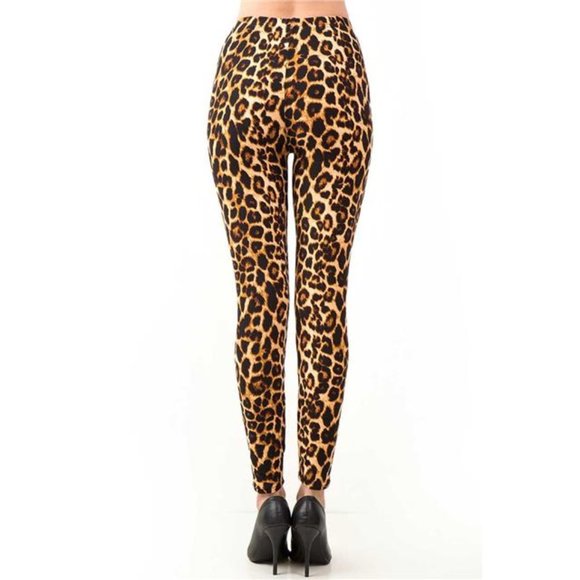 (Plus) Curvy Leopard Print Peachskin Leggings - Picture 4 of 4